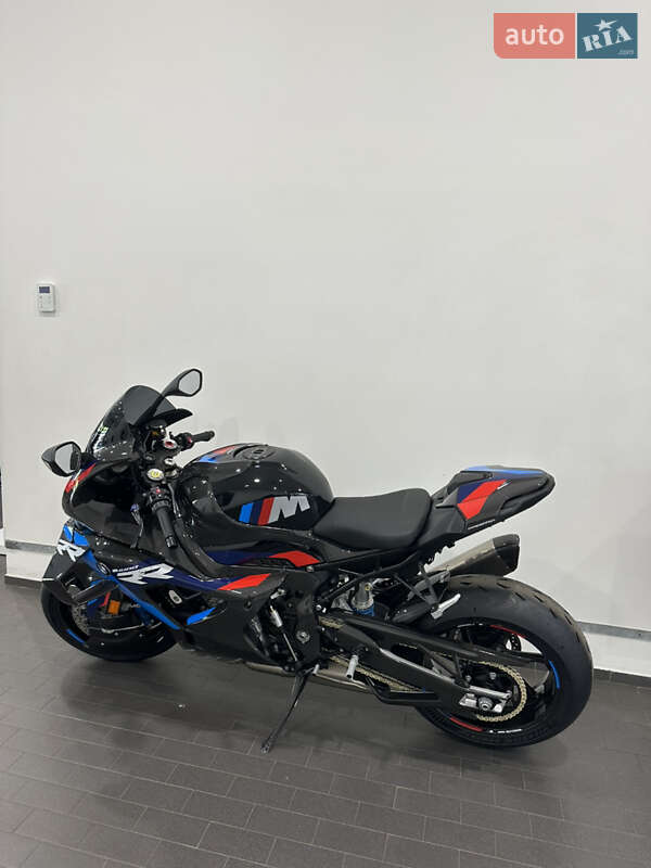 Спортбайк BMW M 1000RR 2024 в Киеве фото 10 Спортбайк BMW M 1000RR 2024 в Киеве