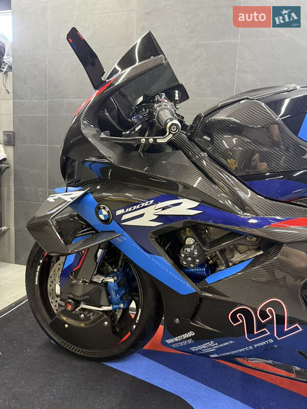 Спортбайк BMW M 1000RR 2024 в Киеве фото 27 Спортбайк BMW M 1000RR 2024 в Киеве