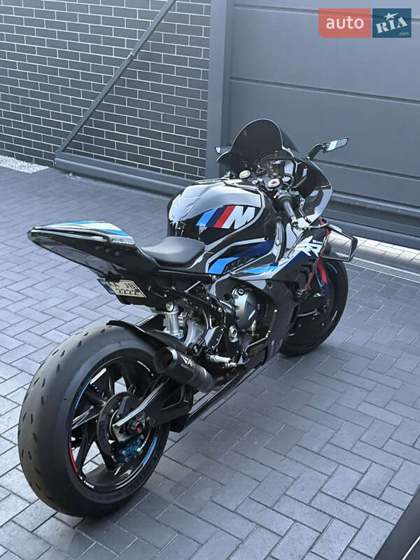 Спортбайк BMW M 1000RR 2024 в Киеве фото 35 Спортбайк BMW M 1000RR 2024 в Киеве