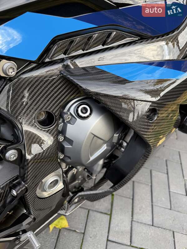 Спортбайк BMW M 1000RR 2024 в Киеве фото 39 Спортбайк BMW M 1000RR 2024 в Киеве