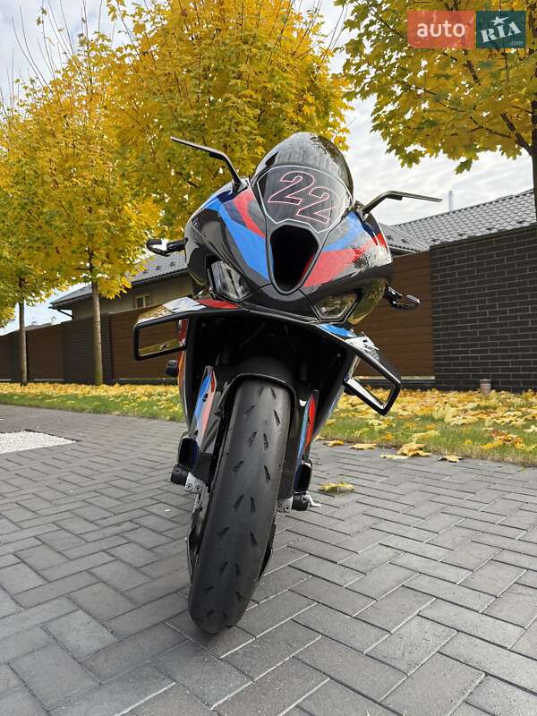 Спортбайк BMW M 1000RR 2024 в Киеве фото 43 Спортбайк BMW M 1000RR 2024 в Киеве