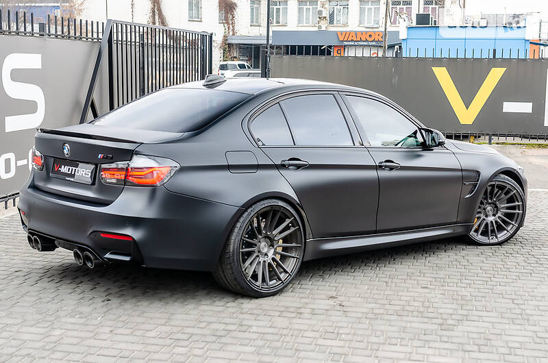 Седан BMW M3 2017 в Киеве