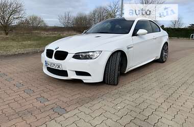 BMW M3 2011