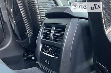 Седан BMW M3 2022 в 