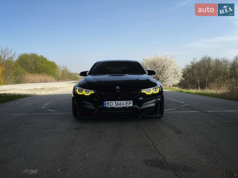Седан BMW M3 2016 в Чорткові
