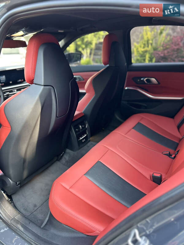 Седан BMW M3 2023 в Чернівцях