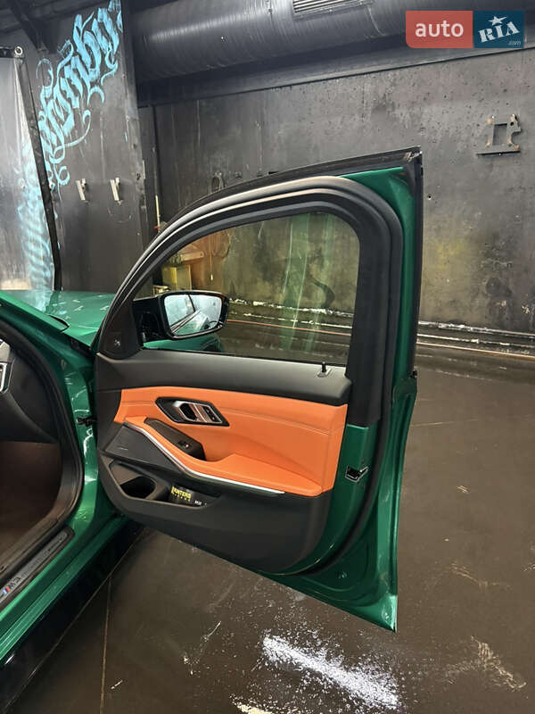 Седан BMW M3 2022 в Киеве