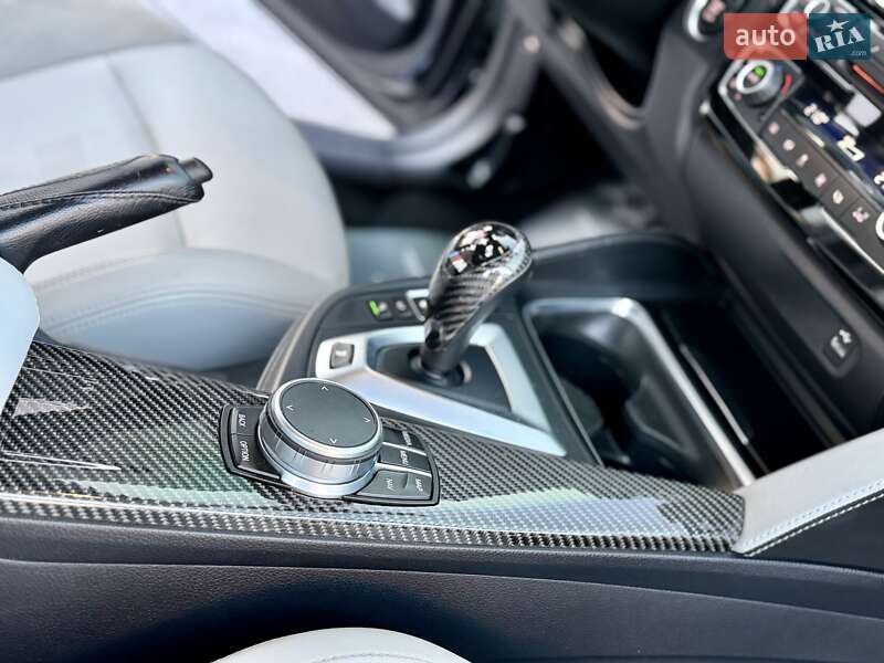 Седан BMW M3 2018 в Киеве