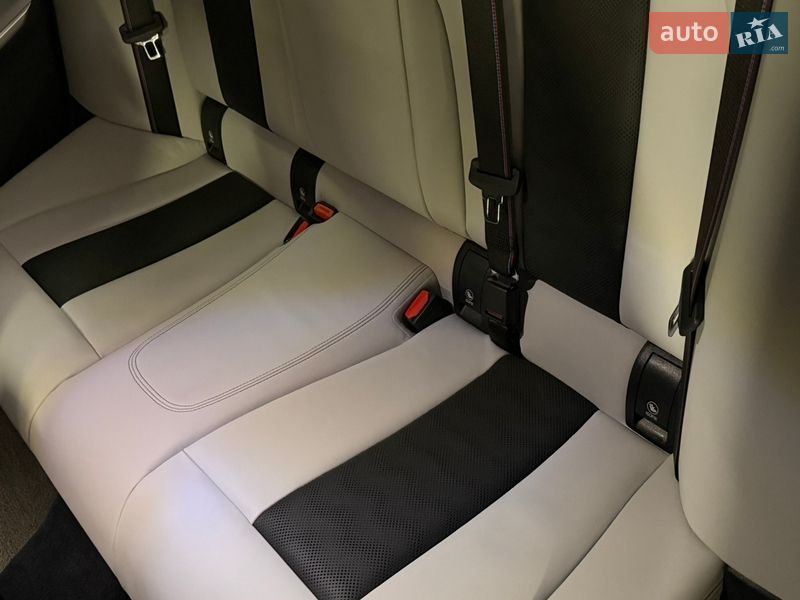 Седан BMW M3 2022 в Києві