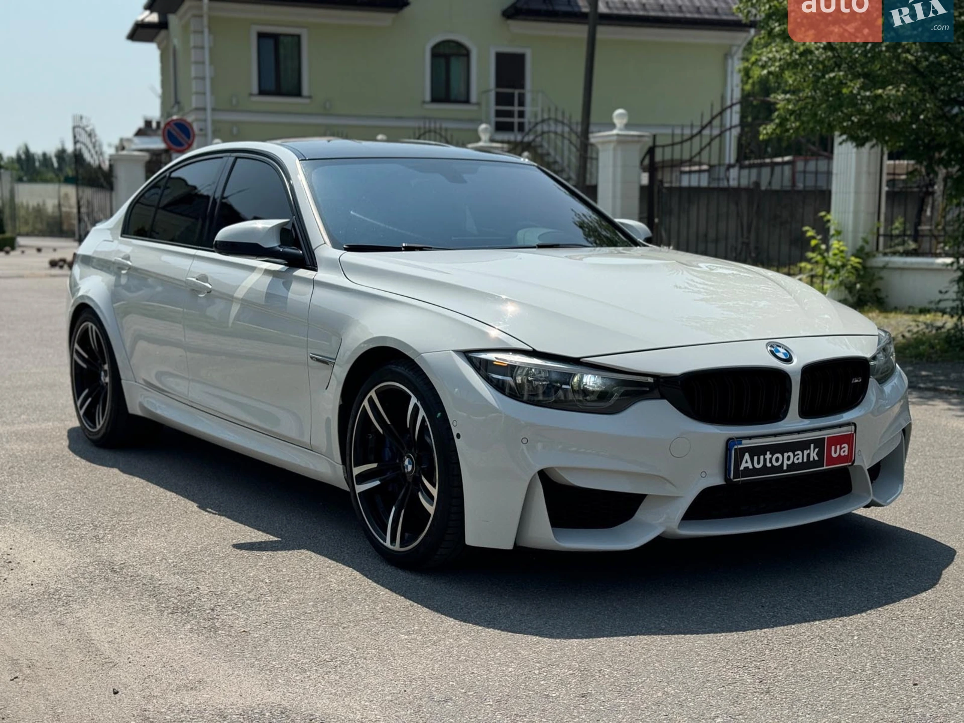 2017 BMW M3 - мініатюра 3