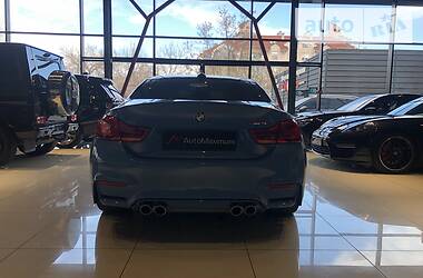 Купе BMW M4 2018 в 