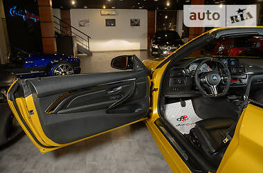 Кабриолет BMW M4 2014 в 