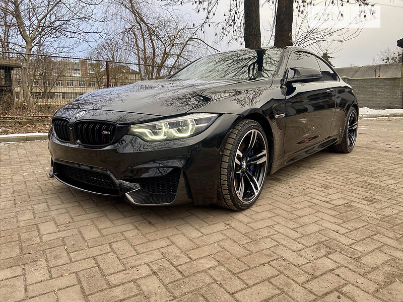 Купе BMW M4 2017 в Івано-Франківську