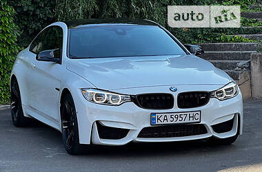 Купе BMW M4 2015 в Києві