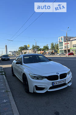 Купе BMW M4 2015 в Києві