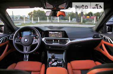Купе BMW M4 2021 в 
