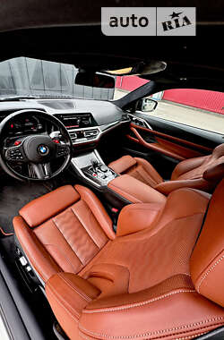 Купе BMW M4 2022 в 