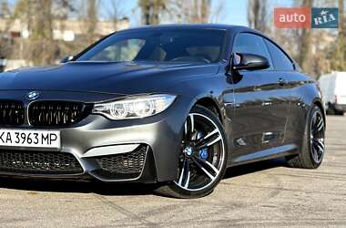 Купе BMW M4 2016 в Киеве