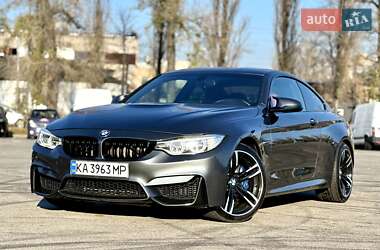 BMW M4 2016