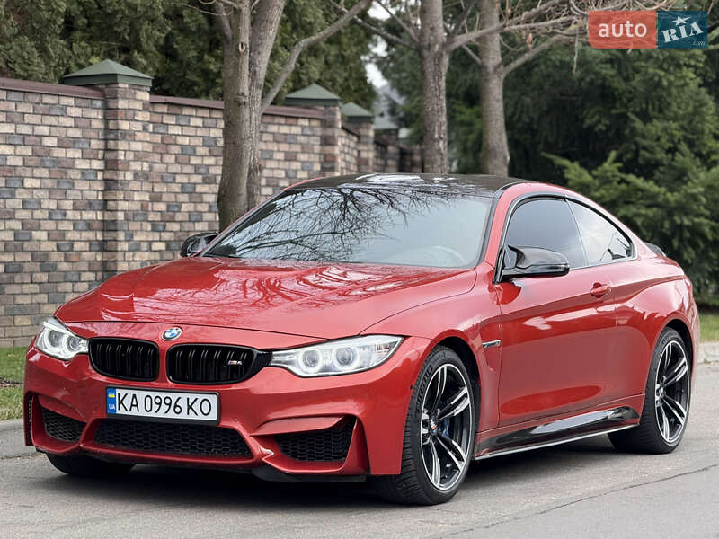 Купе BMW M4 2015 в Киеве