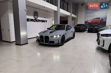 Купе BMW M4 2025 в 