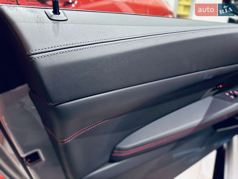 Купе BMW M4 2025 в Одессе