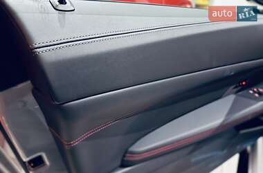 Купе BMW M4 2025 в 