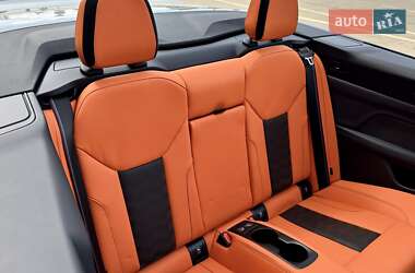 Кабріолет BMW M4 2023 в 