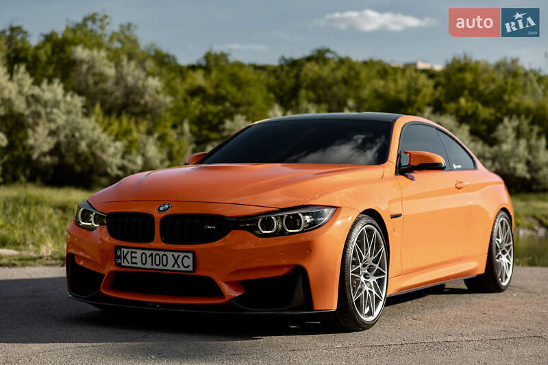 Купе BMW M4 2017 в 