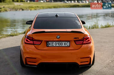 Купе BMW M4 2017 в 