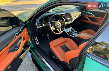 Купе BMW M4 2022 в 