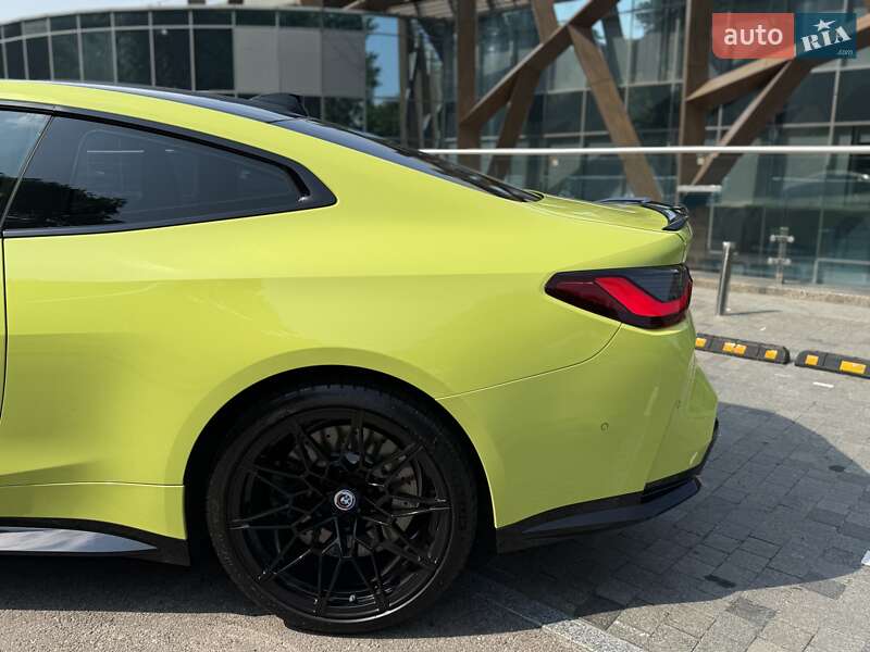 Купе BMW M4 2022 в Києві