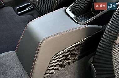 Купе BMW M4 2025 в 