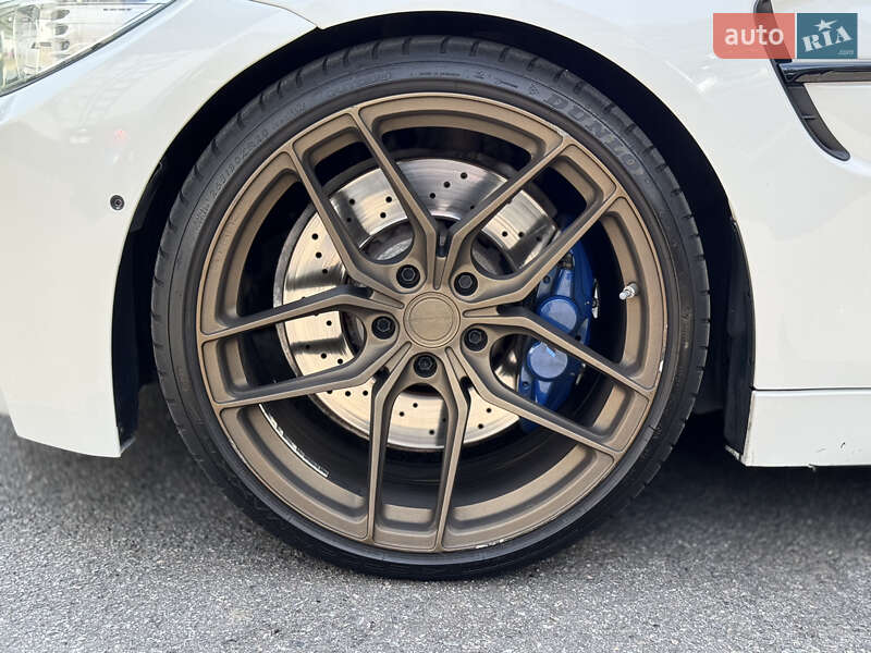 Кабриолет BMW M4 2014 в Киеве