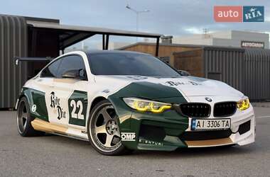 Купе BMW M4 2017 в Киеве