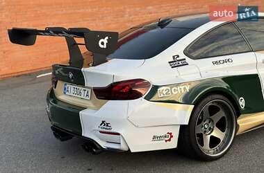 Купе BMW M4 2017 в Киеве