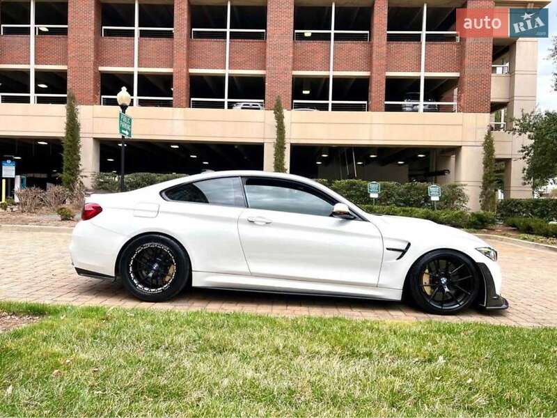 Купе BMW M4 2020 в Хмельницком