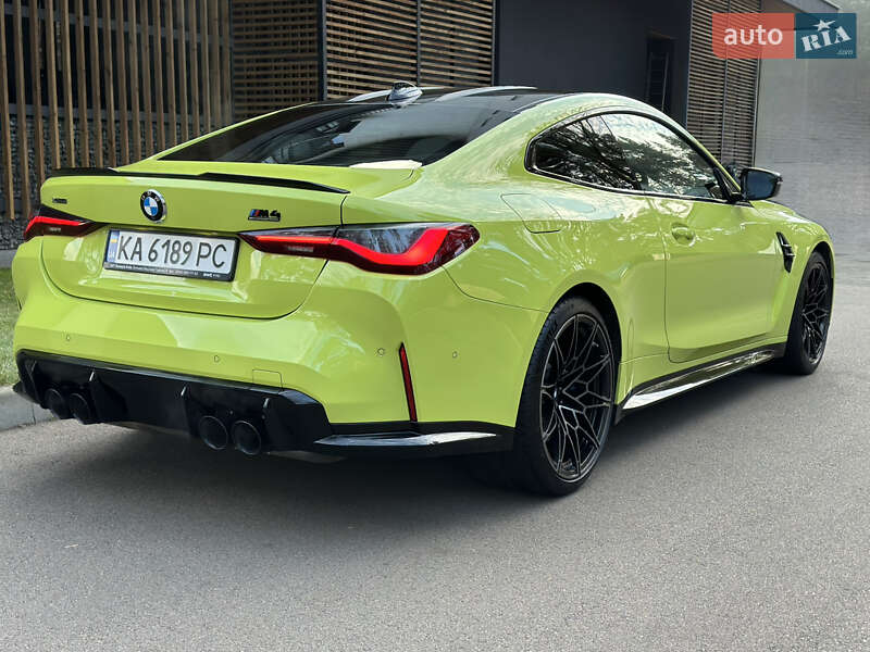 Купе BMW M4 2022 в Киеве