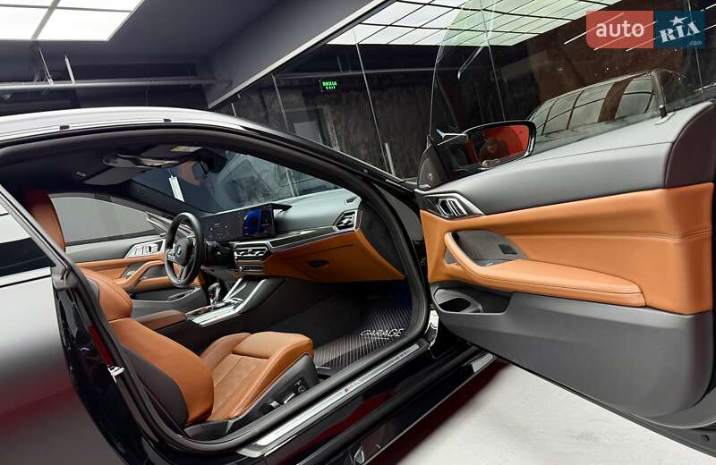 Купе BMW M4 2023 в Киеве