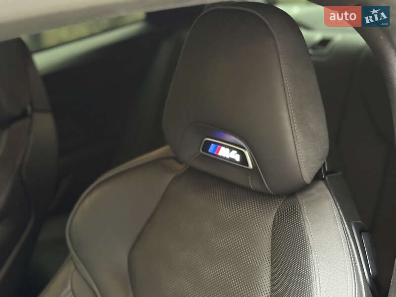 Купе BMW M4 2022 в Києві
