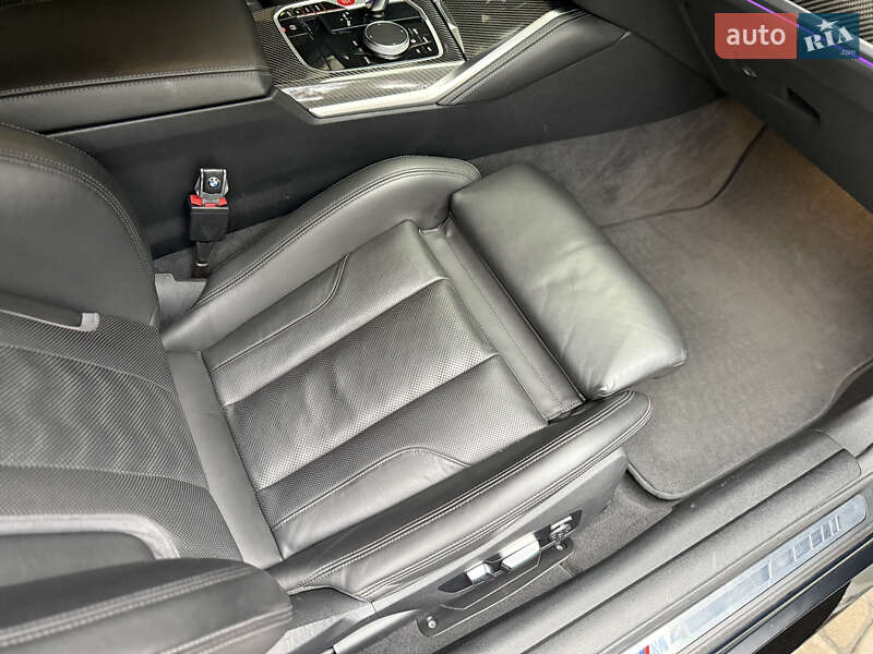 Купе BMW M4 2022 в Києві