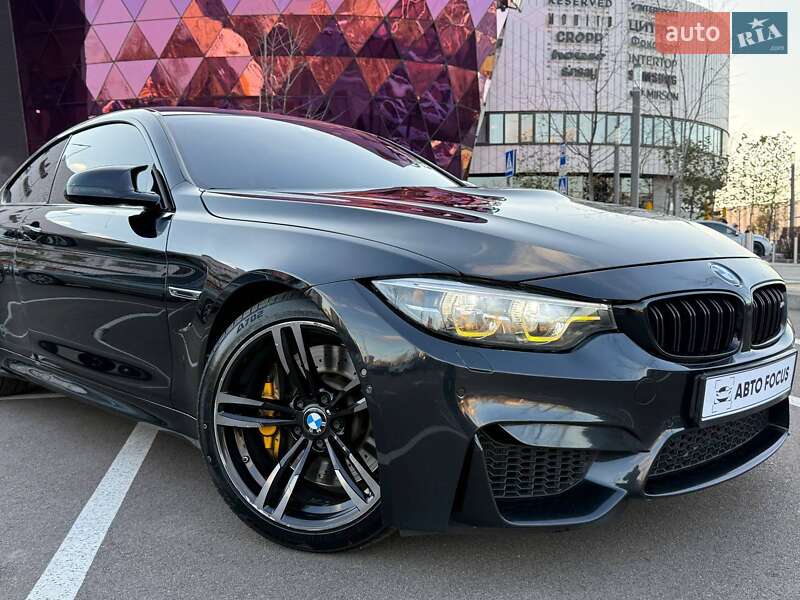 Купе BMW M4 2015 в Киеве