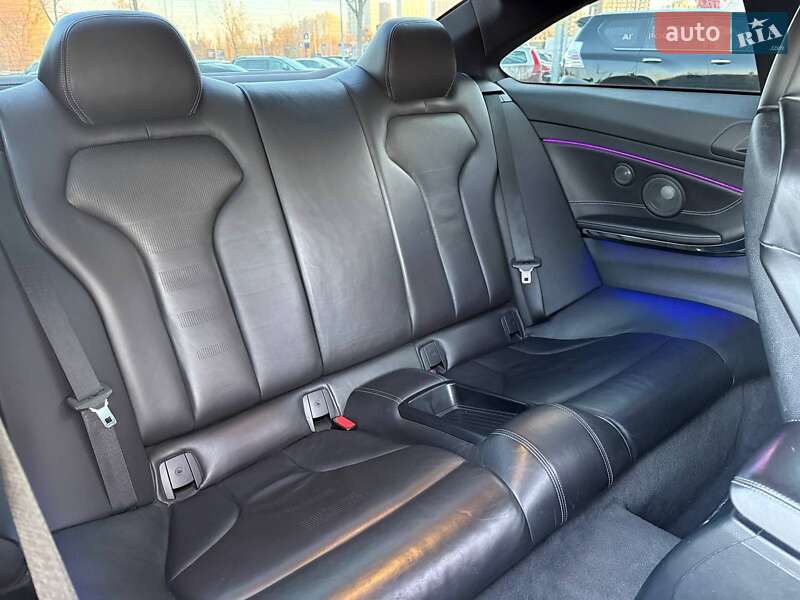 Купе BMW M4 2015 в Киеве