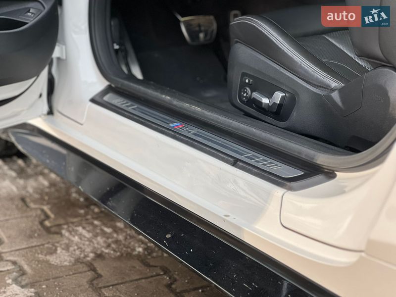 Купе BMW M4 2023 в Києві