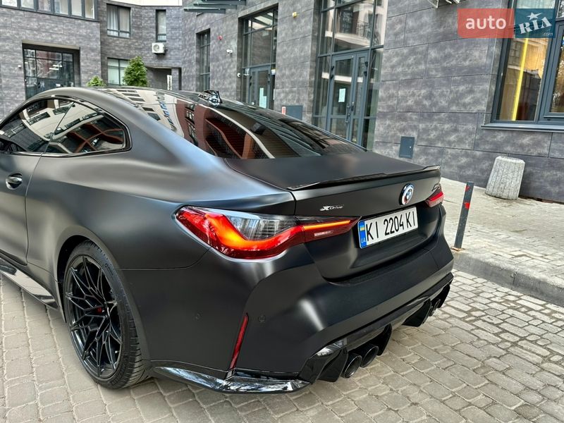 Купе BMW M4 2022 в Киеве