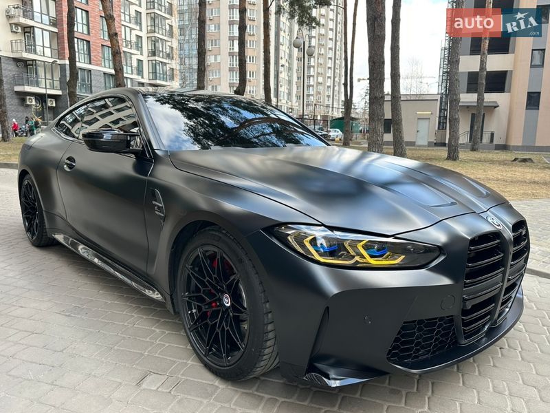 Купе BMW M4 2022 в Киеве