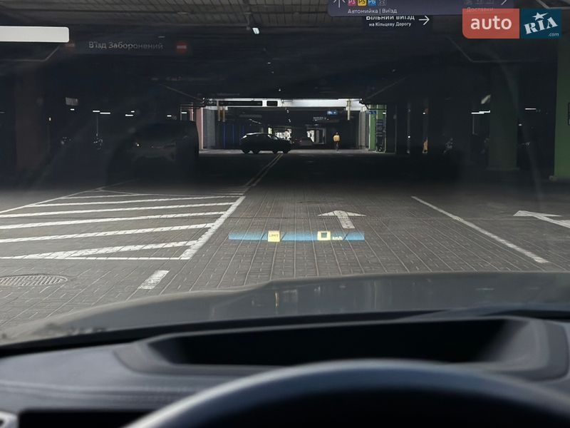 Купе BMW M4 2023 в Киеве фото 21 Купе BMW M4 2023 в Киеве