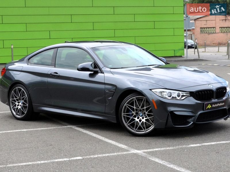 Купе BMW M4 2016 в Киеве