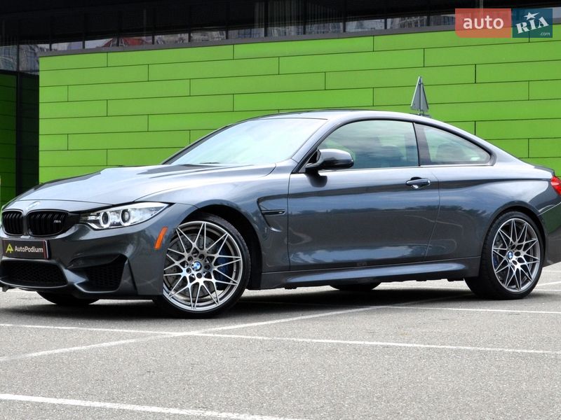 Купе BMW M4 2016 в Киеве
