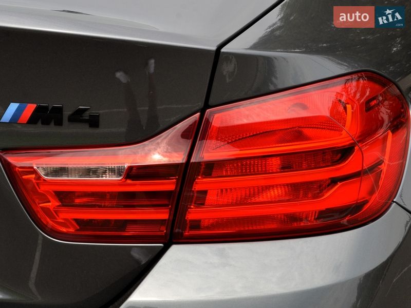 Купе BMW M4 2016 в Киеве